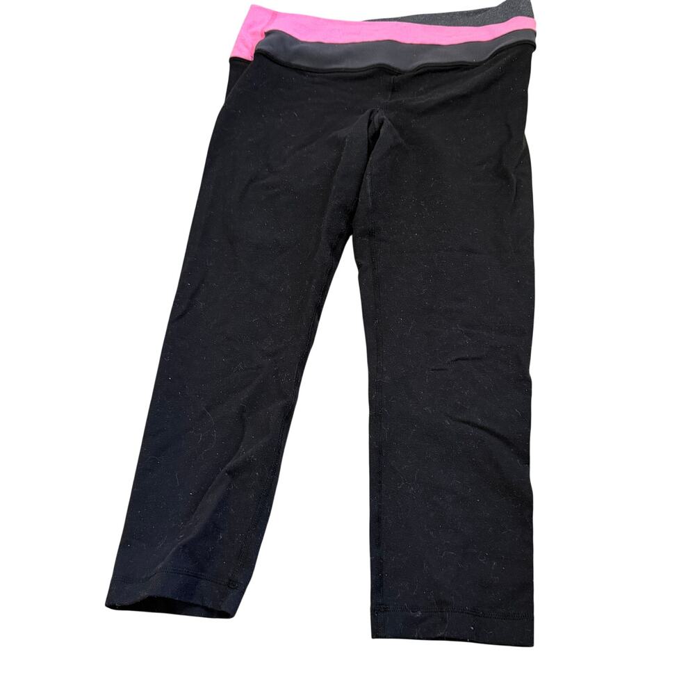 Lululemon‎ old school black pink capris sz 6 yoga activewear